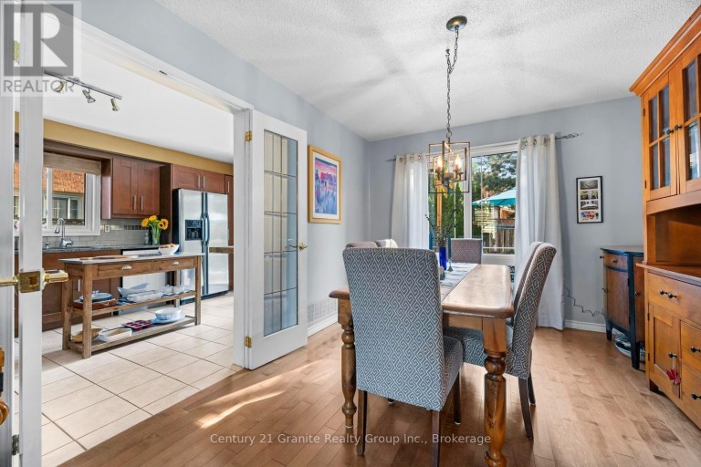 25 GREENWOOD ROAD, Whitchurch-Stouffville (Stouffville), Ontario, L4A5E8