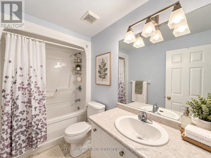 32 - 44 EDGEVALLEY ROAD, London East (East A), Ontario, N5Y5P6