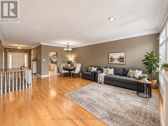 32 - 44 EDGEVALLEY ROAD, London East (East A), Ontario, N5Y5P6
