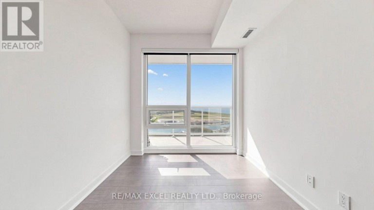 4002 - 17 BATHURST STREET, Toronto (Waterfront Communities), Ontario, M5V0N1