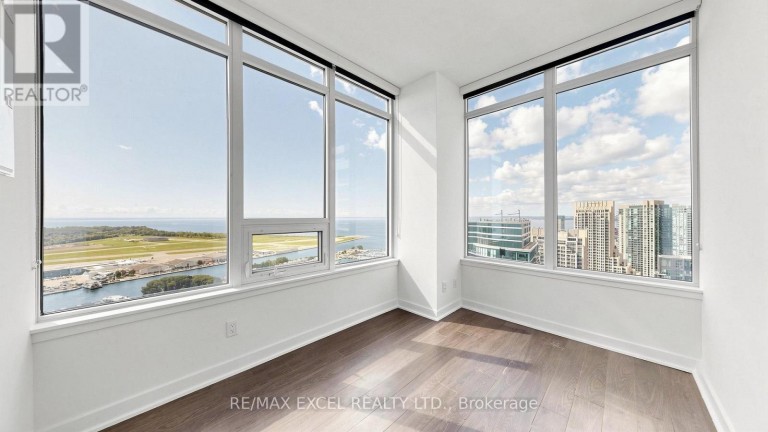 4002 - 17 BATHURST STREET, Toronto (Waterfront Communities), Ontario, M5V0N1
