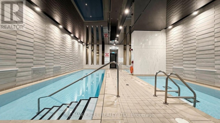4002 - 17 BATHURST STREET, Toronto (Waterfront Communities), Ontario, M5V0N1