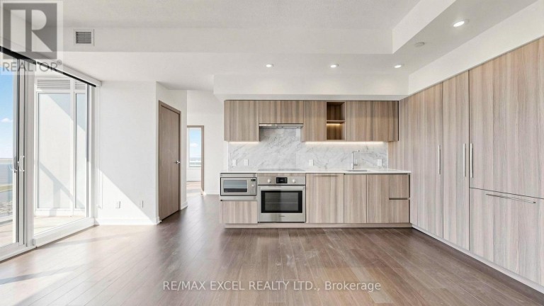 4002 - 17 BATHURST STREET, Toronto (Waterfront Communities), Ontario, M5V0N1