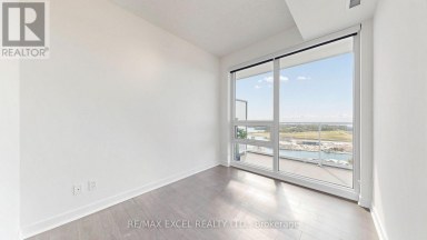 4002 - 17 BATHURST STREET Toronto (Waterfront Communities) Ontario photo 9