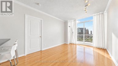 UPH09 - 28 BYNG AVENUE Toronto (Willowdale East) Ontario photo 15
