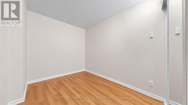 UPH09 - 28 BYNG AVENUE Toronto (Willowdale East) Ontario photo 26
