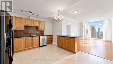 UPH09 - 28 BYNG AVENUE Toronto (Willowdale East) Ontario photo 9