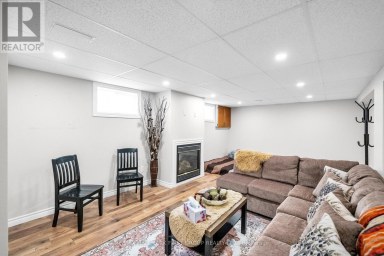 487 CUNNINGHAM AVENUE Oshawa (McLaughlin) Ontario photo 1