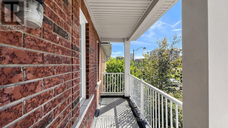 19 BOOT TERRACE, Toronto (York University Heights), Ontario, M3J0A1