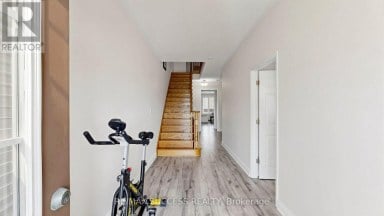 19 BOOT TERRACE Toronto (York University Heights) Ontario photo 30