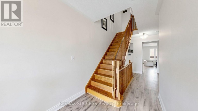 19 BOOT TERRACE, Toronto (York University Heights), Ontario, M3J0A1
