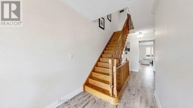 19 BOOT TERRACE Toronto (York University Heights) Ontario photo 31
