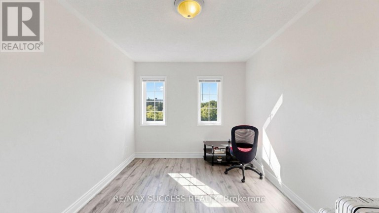 19 BOOT TERRACE, Toronto (York University Heights), Ontario, M3J0A1