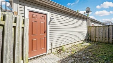 19 BOOT TERRACE Toronto (York University Heights) Ontario photo 46