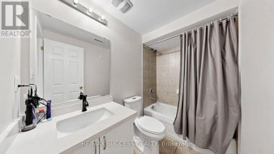19 BOOT TERRACE Toronto (York University Heights) Ontario photo 8