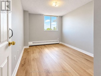 507 - 200 LOTHERTON PARKWAY Toronto (Yorkdale-Glen Park) Ontario photo 5