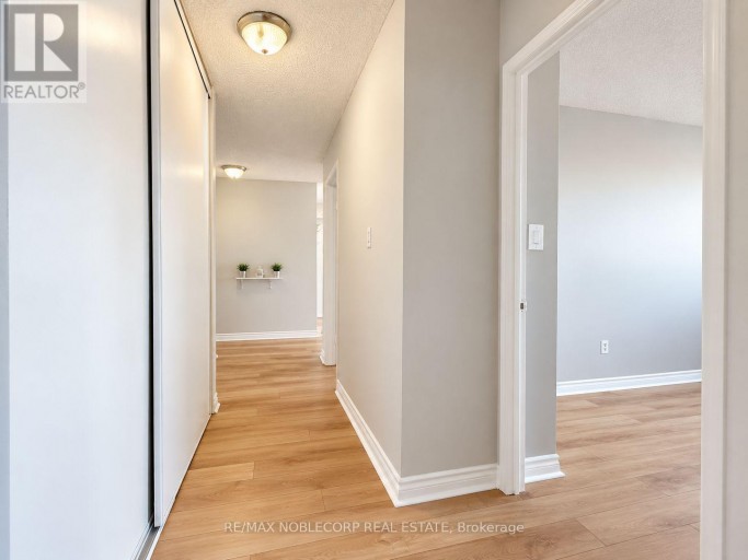 507 - 200 LOTHERTON PARKWAY, Toronto (Yorkdale-Glen Park), Ontario, M6B2G9