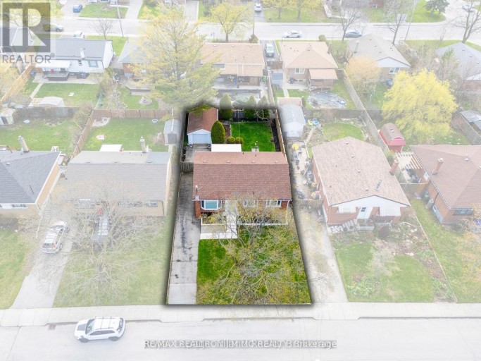 91 WISE CRESCENT, Hamilton (Huntington), Ontario, L8T2L7