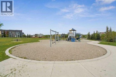 147 Copperstone Park SE Calgary Alberta photo 35