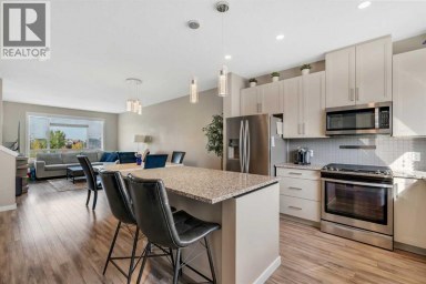 147 Copperstone Park SE Calgary Alberta photo 5
