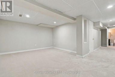 174 - 10 BASSETT BOULEVARD E Whitby (Pringle Creek) Ontario photo 32