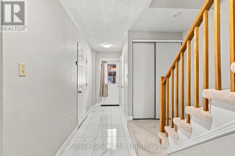 174 - 10 BASSETT BOULEVARD E, Whitby (Pringle Creek), Ontario, L1N9C7