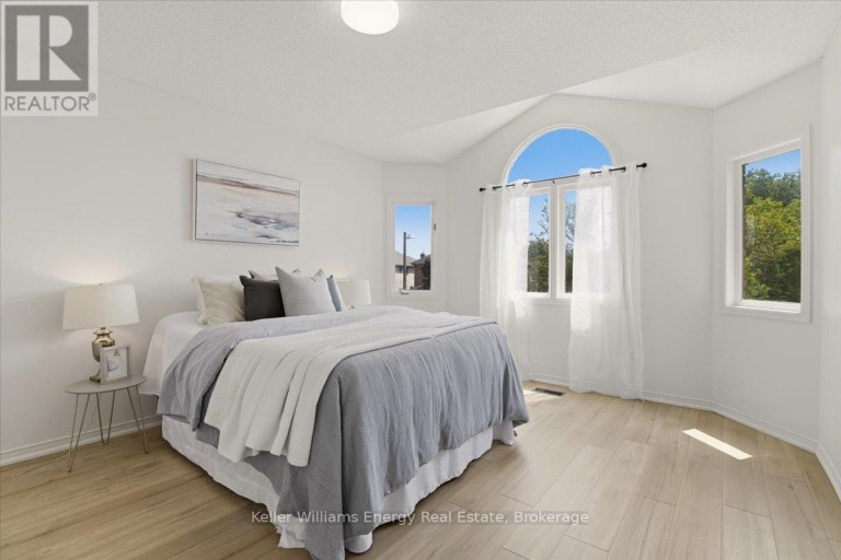 70 WILLOWBROOK DRIVE, Whitby (Pringle Creek), Ontario, L1R2A8