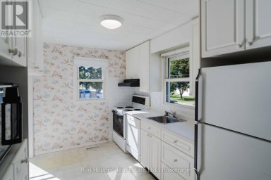 775 8TH AVENUE E Owen Sound Ontario photo 15