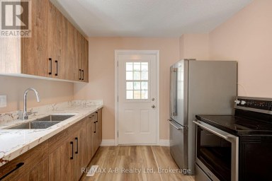 341 ONTARIO STREET Stratford Ontario photo 13