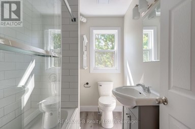 341 ONTARIO STREET Stratford Ontario photo 25