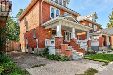341 ONTARIO STREET Stratford Ontario photo 4