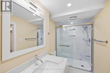 71 CARTWRIGHT STREET Kingston (Central City West) Ontario photo 27