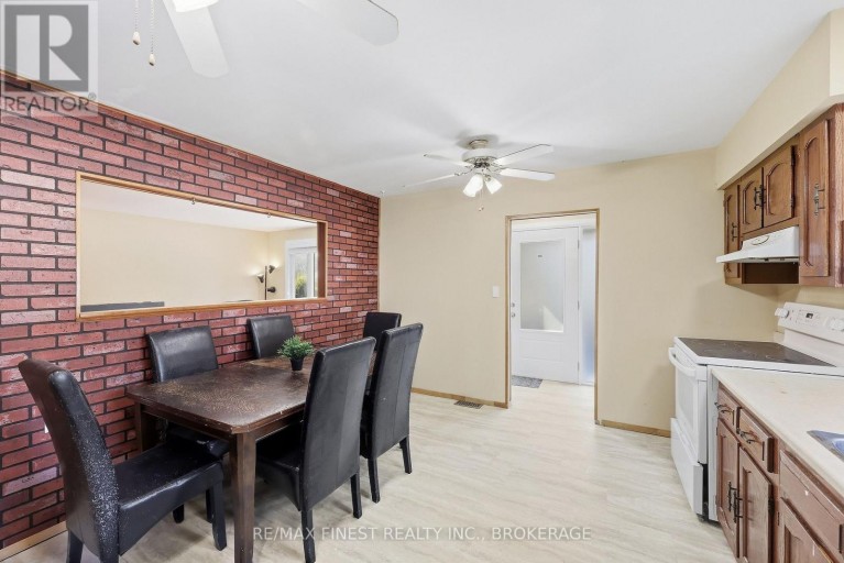 71 CARTWRIGHT STREET, Kingston (Central City West), Ontario, K7M1P6