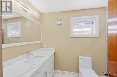 71 CARTWRIGHT STREET Kingston (Central City West) Ontario photo 9