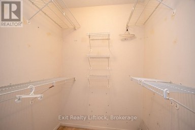 202 C - 1099 CLONSILLA AVENUE Peterborough (Otonabee Ward 1) Ontario photo 15