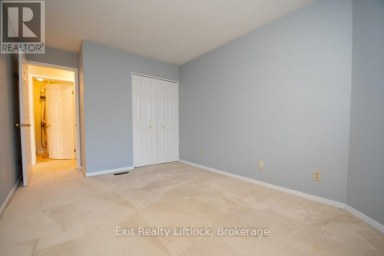 202 C - 1099 CLONSILLA AVENUE Peterborough (Otonabee Ward 1) Ontario photo 18