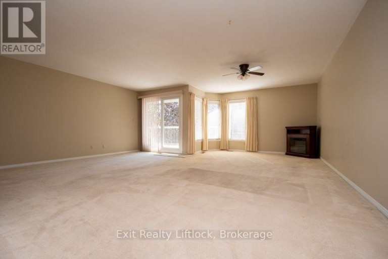 202 C - 1099 CLONSILLA AVENUE, Peterborough (Otonabee Ward 1), Ontario, K9J8L8