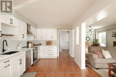 407 SPILLSBURY DRIVE Peterborough (Monaghan Ward 2) Ontario photo 7