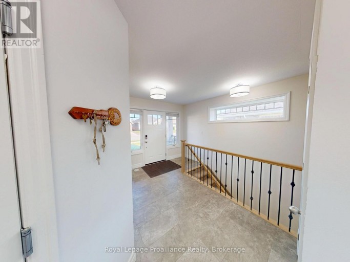 38 MERCEDES DRIVE, Belleville (Belleville Ward), Ontario, K8N0B7