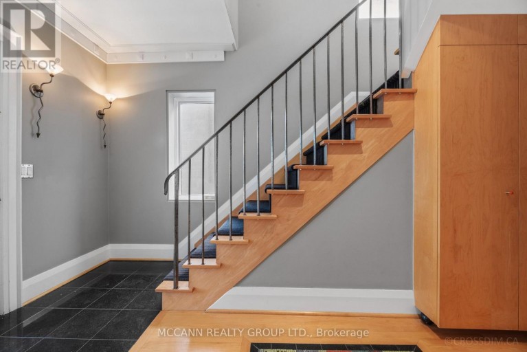 137 OLD ORCHARD GROVE, Toronto (Lawrence Park North), Ontario, M5M2E1
