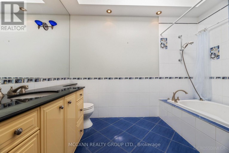 137 OLD ORCHARD GROVE, Toronto (Lawrence Park North), Ontario, M5M2E1