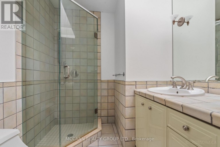 137 OLD ORCHARD GROVE, Toronto (Lawrence Park North), Ontario, M5M2E1