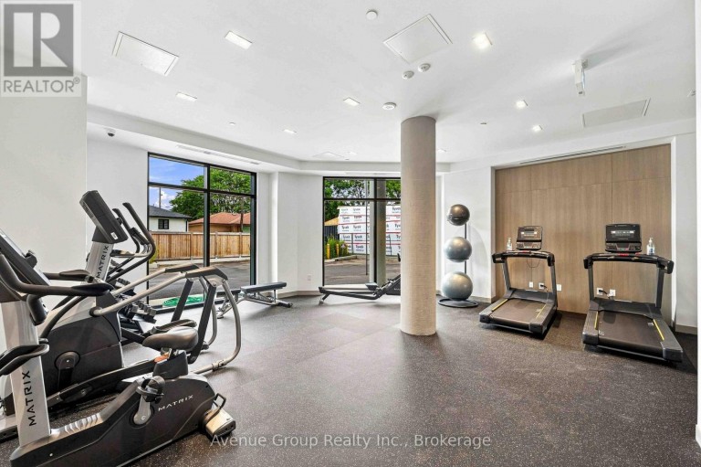 409 - 700 SHEPPARD AVENUE W, Toronto (Bathurst Manor), Ontario, M3H0G5
