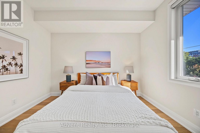 3 - 18 GREENBRIAR ROAD, Toronto (Bayview Village), Ontario, M2K0G7
