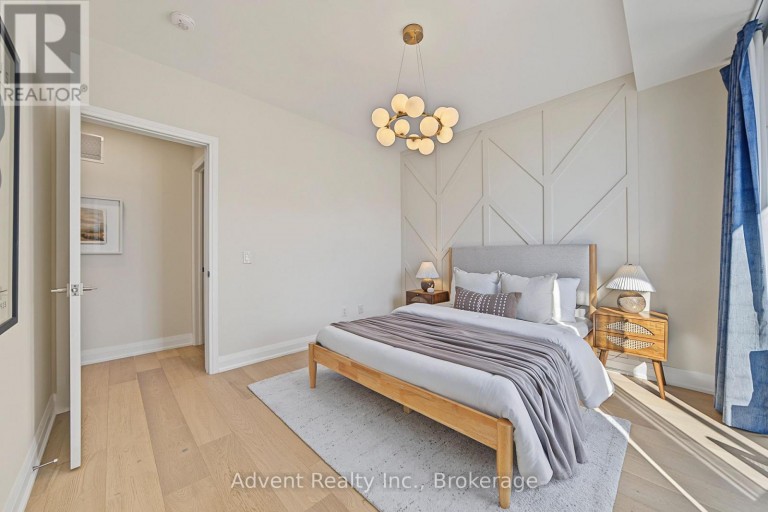 3 - 18 GREENBRIAR ROAD, Toronto (Bayview Village), Ontario, M2K0G7