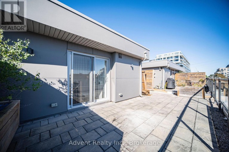 3 - 18 GREENBRIAR ROAD, Toronto (Bayview Village), Ontario, M2K0G7
