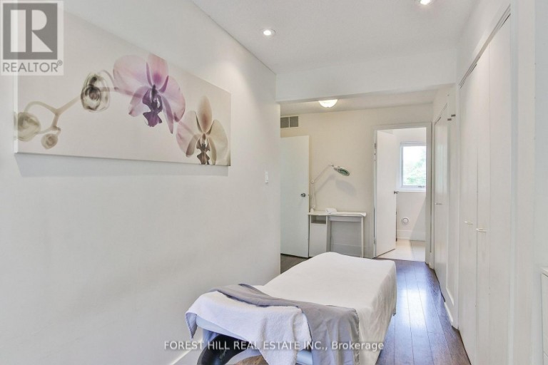 76 SCOLLARD STREET, Toronto (Annex), Ontario, M5R1G2