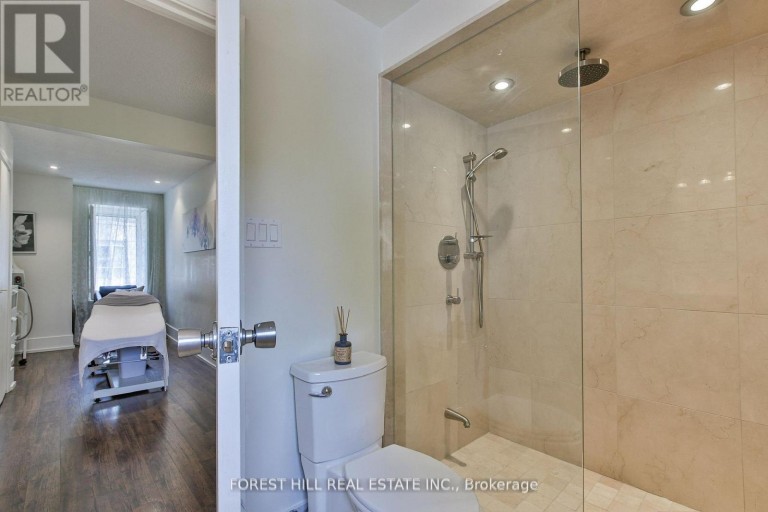 76 SCOLLARD STREET, Toronto (Annex), Ontario, M5R1G2