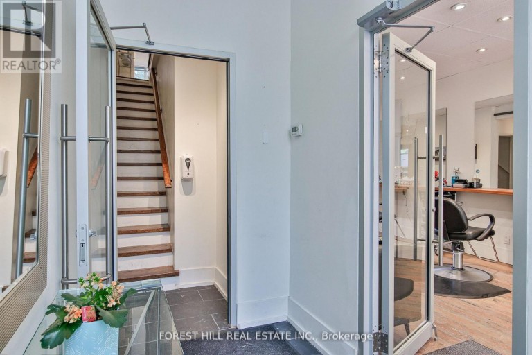76 SCOLLARD STREET, Toronto (Annex), Ontario, M5R1G2