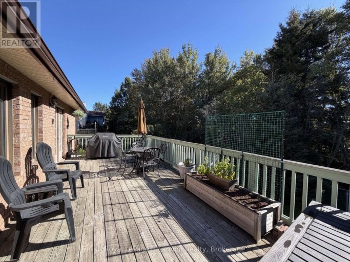 149 TIMBERLINE DRIVE, Thunder Bay (John Street South), Ontario, P7G1A4